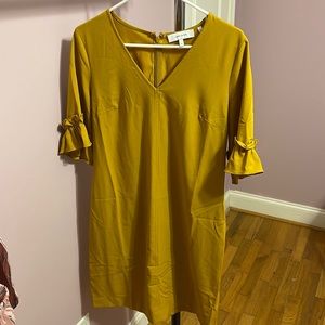 Mustard dress. NWT. Size 6
